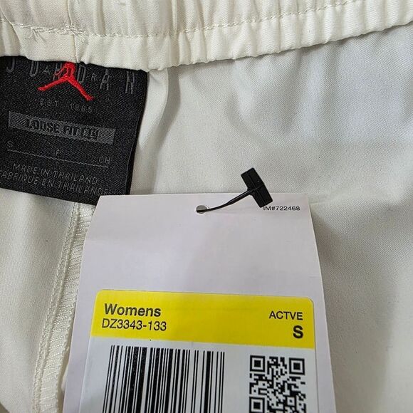 Air Jordan Women's Woven Shorts Beige Tan Black Pockets New DZ3343-133 Small S - Picture 11 of 16